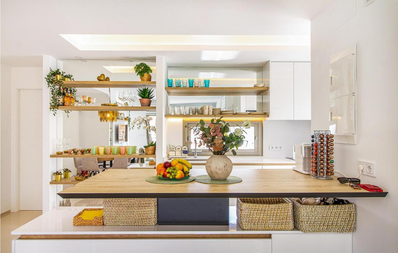 Gorgeous Home In Los Alcazares With Wifi 외부 사진