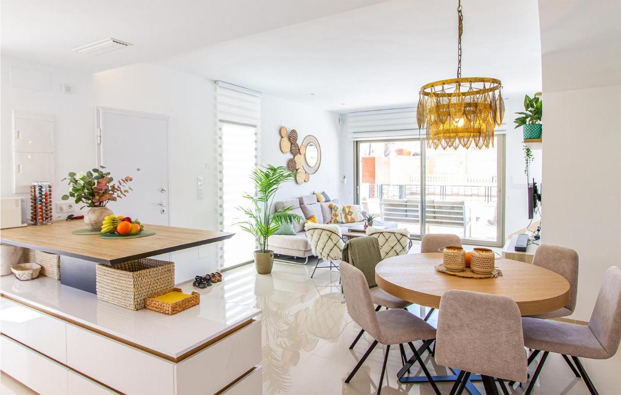 Gorgeous Home In Los Alcazares With Wifi 외부 사진